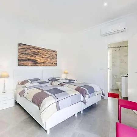 Deluxe Perseu Denia